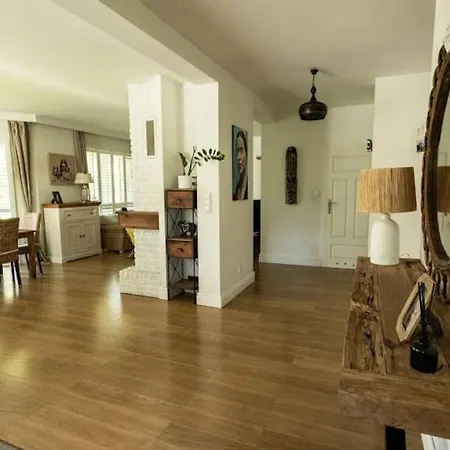 Villa Piekny Dom Nad Jeziorem Zegrzynskim Z Basenem - 3 Sypialnie