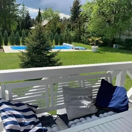 Villa Piekny Dom Nad Jeziorem Zegrzynskim Z Basenem - 3 Sypialnie