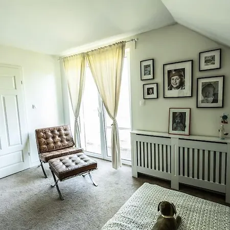 Villa Piekny Dom Nad Jeziorem Zegrzynskim Z Basenem - 3 Sypialnie *
