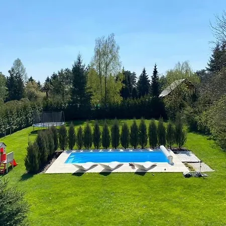 Piekny Dom Nad Jeziorem Zegrzynskim Z Basenem - 3 Sypialnie Villa